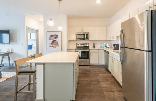 Merry Oaks Apartment | Landing at Radius at Donelson - 2 Bedrooms in Merry Oaks