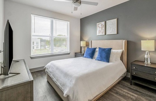Merry Oaks Apartment | Landing at Radius at Donelson - 2 Bedrooms in Merry Oaks