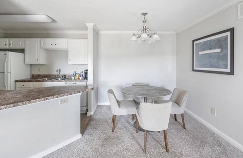 Hermitage Apartment | Landing at The Avalon of Hermitage Apartments - 2 Bedrooms in East Nashville