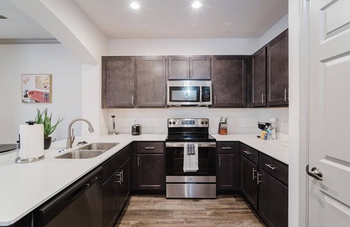 Corryville Apartment | Landing at The Village at Stetson Square - 2 Bedrooms in Corryville