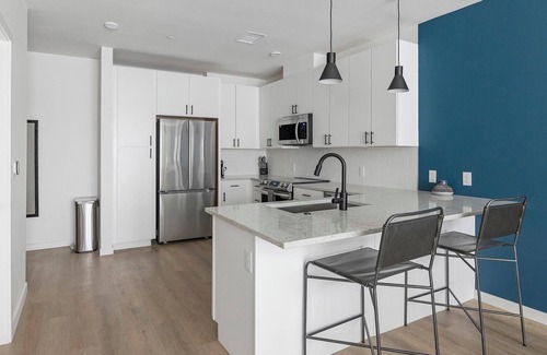Civic Center Apartment | Landing | Beautiful 1BD, Rooftop Lounge, Gym