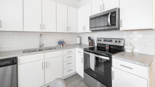 Five Points South Apartment | Landing Midtown