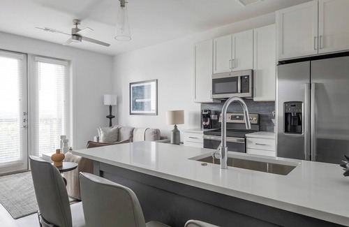 Austin Apartment | Landing | Modern 1BD, Pool, Clubhouse