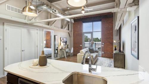 Southeast Omaha Apartment | Landing Modern Apartment with Amazing Amenities (ID9909X36)