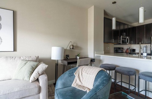 Katy Apartment | Landing | Spectacular 1BD, Clubhouse, Pool