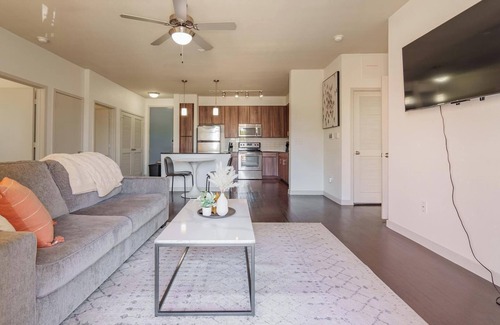 Terrell Heights Apartment | Landing | Spectacular 2BD, Gym, Courtyard