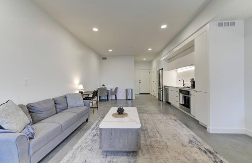 Sugar House Apartment | Landing | Stunning Studio, Game Room, Gym