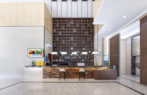 Zengcheng Hotel | Lanfeng Hotel Guangzhou Zengcheng Xintang Station Subway Station Branch