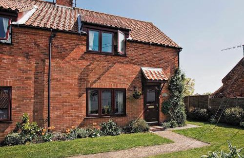 Hunstanton House | Langford Cottage