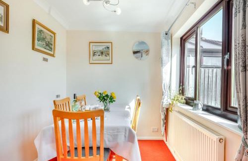 Hunstanton House | Langford Cottage