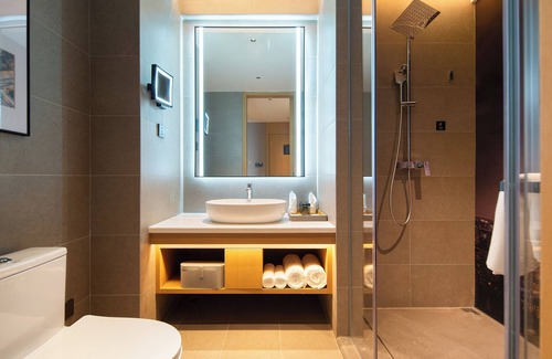 Yuexiu Hotel | Langham Honor International Hotel Canton Fair Complex Branch - Free Shuttle to Canton Fair Complex During Canton Fair Period
