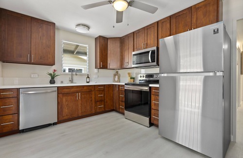 Lanikai House | Lanikai Hale - 2 cottages to rent together or separately - sleeps up to 12