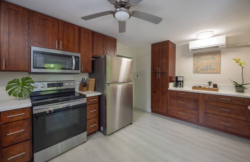 Lanikai House | Lanikai Hale - 2 cottages to rent together or separately - sleeps up to 12