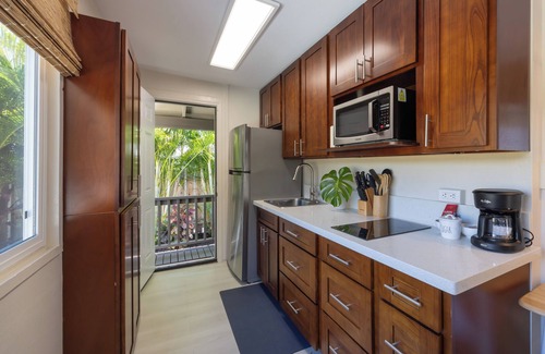 Lanikai House | Lanikai Hale - 2 cottages to rent together or separately - sleeps up to 12