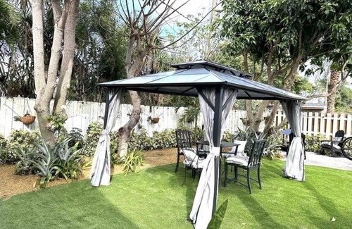 Lantana Apartment | LANTANA ZEN 1 BED 1 BATH COTTAGE WITH SAUNA