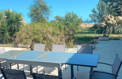 Solaro House | Laoriste Maison Avec Piscine Pieds Dans Leau à Solaro