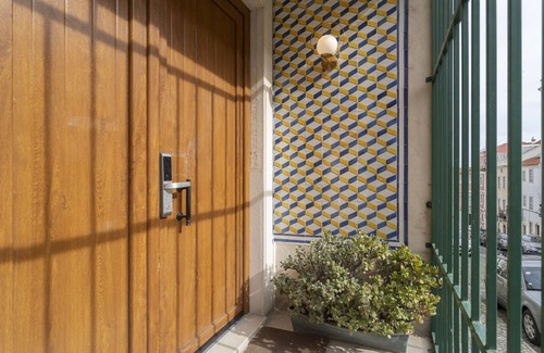 Santos Apartment | Lapa Diplomatic Flat 1 4 by Feel Lisboa