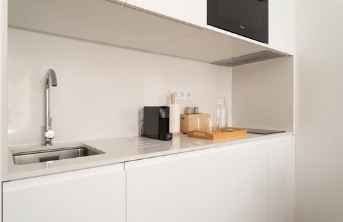 Santos Apartment | Lapa Diplomatic Flat 2 4 by Feel Lisboa