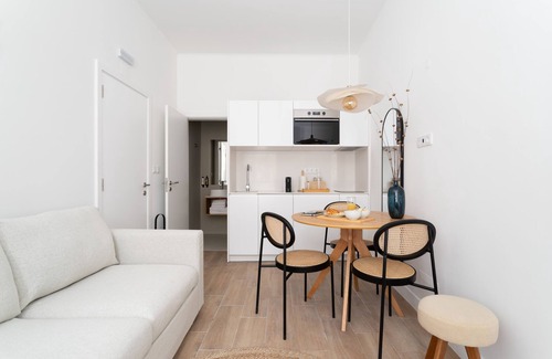 Santos Apartment | Lapa Diplomatic Flat 2 4 by Feel Lisboa
