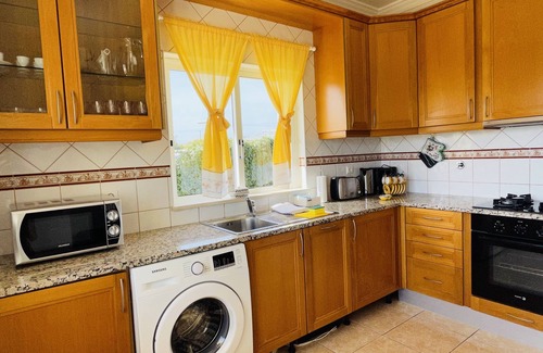 Branqueira Villa | Lara Lima CIP