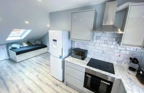 Harringay Apartment | Large 1-Bedroom Flat, 5 Guest, London - F4