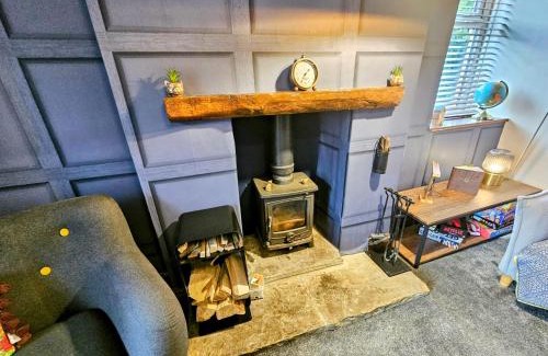 Bingley House | Large 3 bedroom home in the heart of Bingley