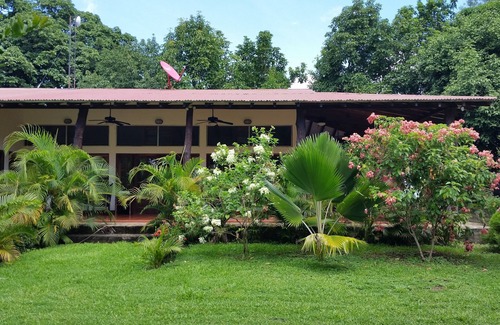Chinandega House | Large 3 bedroom house just 5 minutes from Chinandega