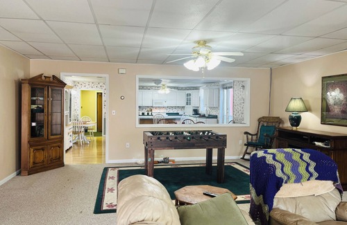 Berlin Apartment | Large 3BR/2BA, Best NH Skiing/SkiDoo, Main St, Berlin, Huge Dining Area, 68" TV