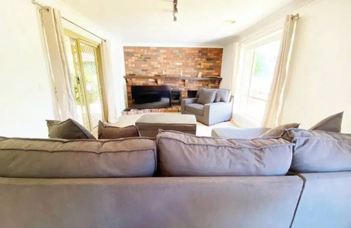 Tatton House | Large 5BR haven with lake views