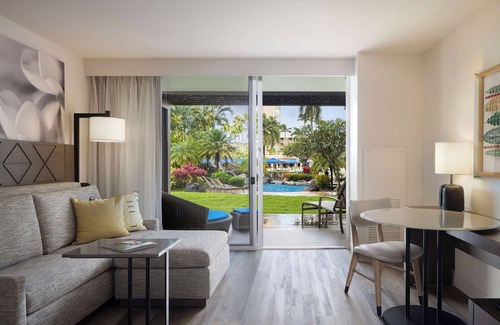 Nawiliwili Resort | Large Accommodation w/Lanai! Beachfront Property w/Pool, Golf Area & Shuttle!