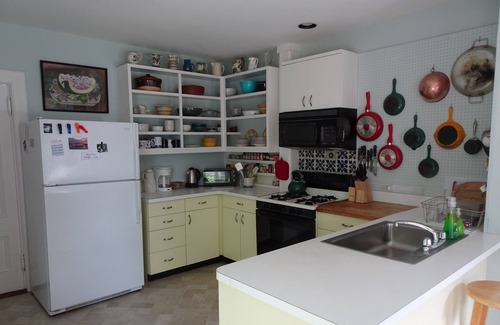 Little Compton House | Large, airy house with lots of outdoor space -- May through mid-June available!