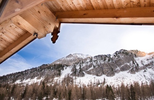 Untertauern Ski Chalet | Large alpine chalet for 19 people in a quiet location with sauna