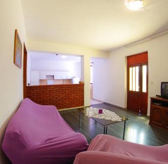 Sumartin Apartment | Large and charming apartment near beach with big & sunny terrace