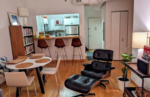 Bushwick Apartment | Large and stylish 1BR apartment with gym and roof deck