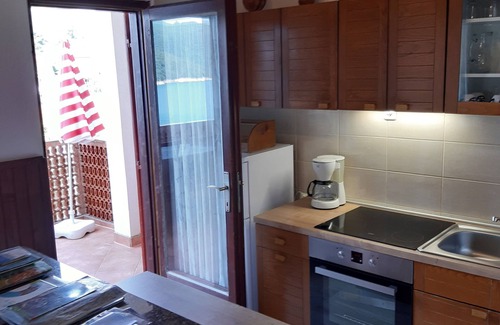 Rabac Apartment | Large apartment, sea view, top location, close to the beach, balcony, parking lot, pets allowed