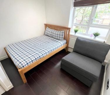 Latchmere Apartment | Large apt close to central LDN