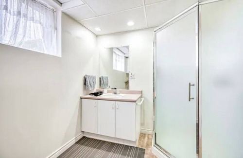 Aylmer Apartment | Large bedroom with pvt bathroom and fast internet