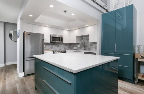 Blueberry Hill Condo | Large condo that sleeps 8. Walking distance to Whistler Village and Alta Lake.