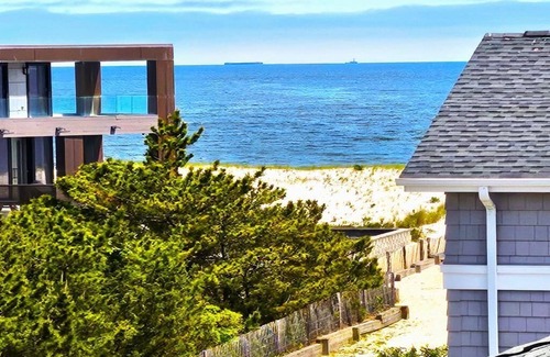 Loveladies House | Large Contemporary Ocean Block Home