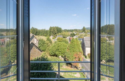 Madranges House | Large country house with SPA accessible to disabled people