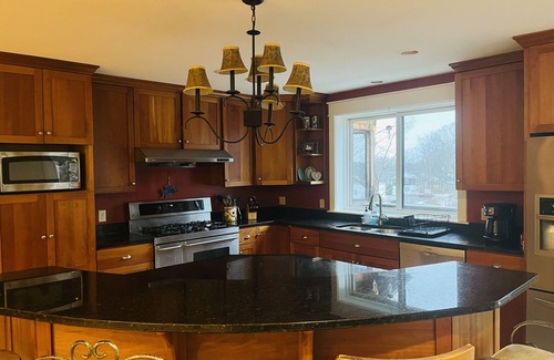 Cape Porpoise House | Large Custom Home with Hot Tub Sleeps 12