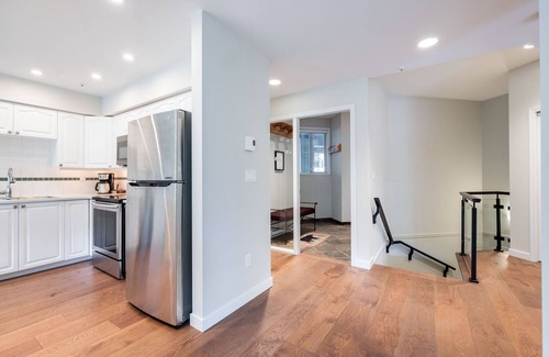 Whistler Condo | Large deck | Private Hot Tub | BBQ | Pet friendly