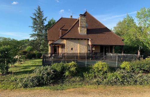 La Dornac House | Large family home (15 people) with swimming pool