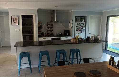 Coffs Harbour House | Large family orientated house with a lovely deck overlooking the mountains.