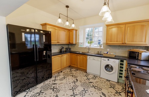 Yealmpton Other | Large farmhouse with pool and countryside views