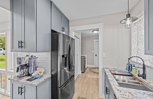 Fort Walton Beach House | Large Florida Pool House near White Sand Beaches