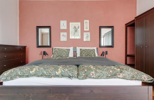 Prague 5 Apartment | Large Garden Villa Suite Business-Leisure-Sports