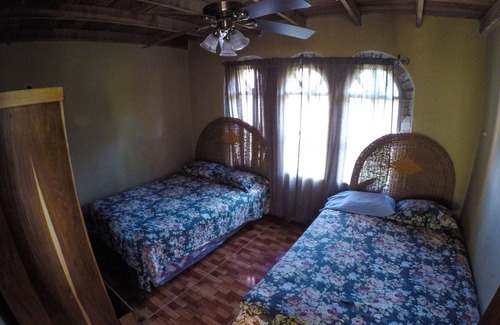 Omoa House | Large-Groups Bello Mar