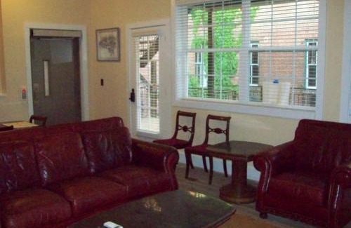 Macon Apartment | Large Historic Downtown Loft - Rear