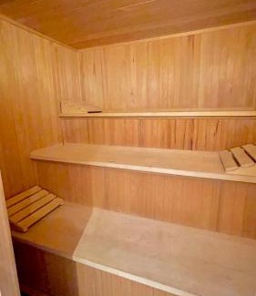 Lenggries Apartment | Large holiday apartment with sauna, terrace, garden and open fireplace